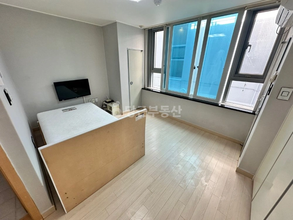 서울특별시 강남구 역삼동 원룸 사진 1
