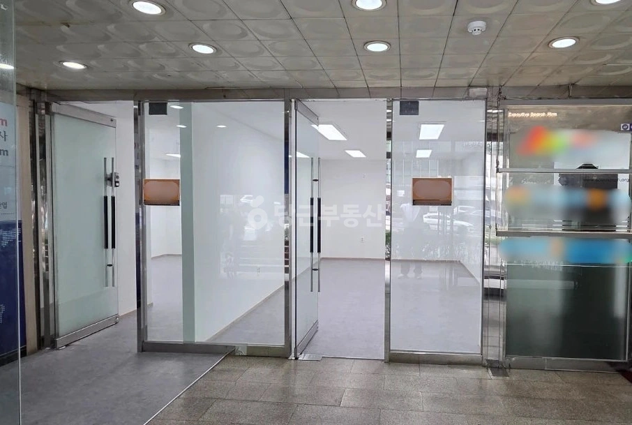서울특별시 서초구 방배동 상가 사진 1