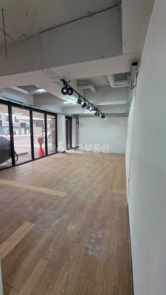 경기도 파주시 와동동 상가 사진 1
