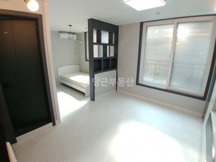 대전광역시 서구 둔산동 원룸 사진 1