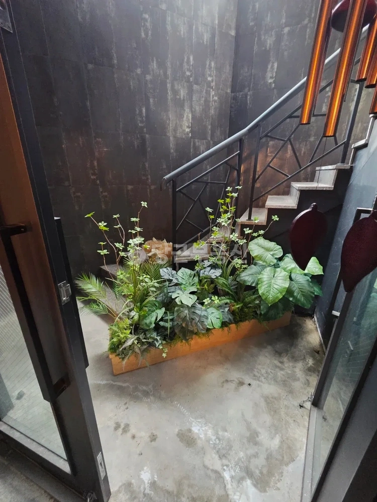 서울특별시 강남구 역삼동 상가 사진 1