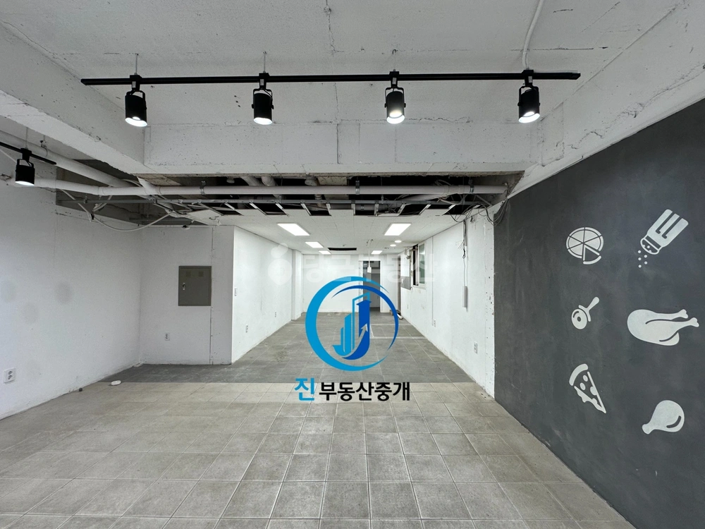 전남광주통합특별시 광산구 월곡동 상가 사진 1