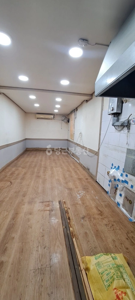 경기도 안양시 만안구 박달동 상가 사진 1