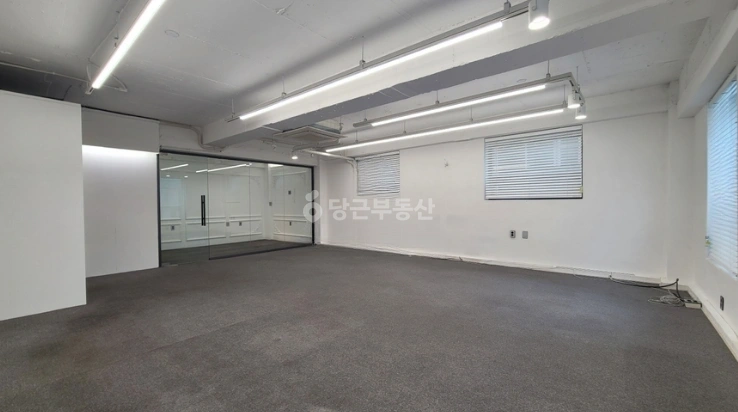 서울특별시 강남구 신사동 사무실 사진 1