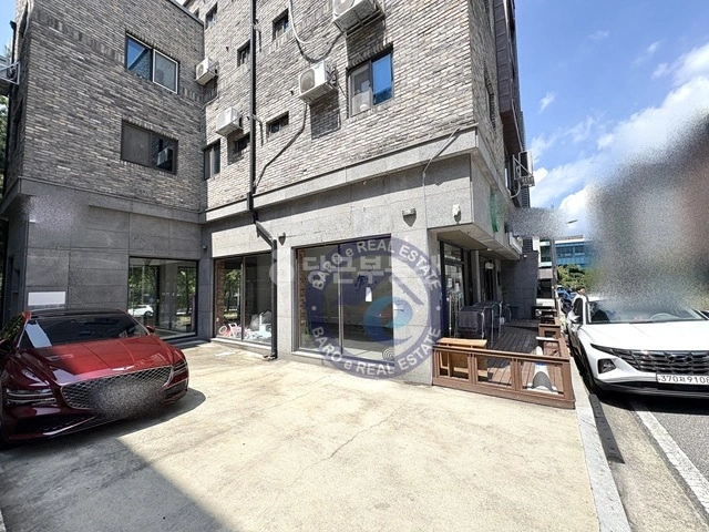 대전광역시 서구 관저동 상가 사진 1