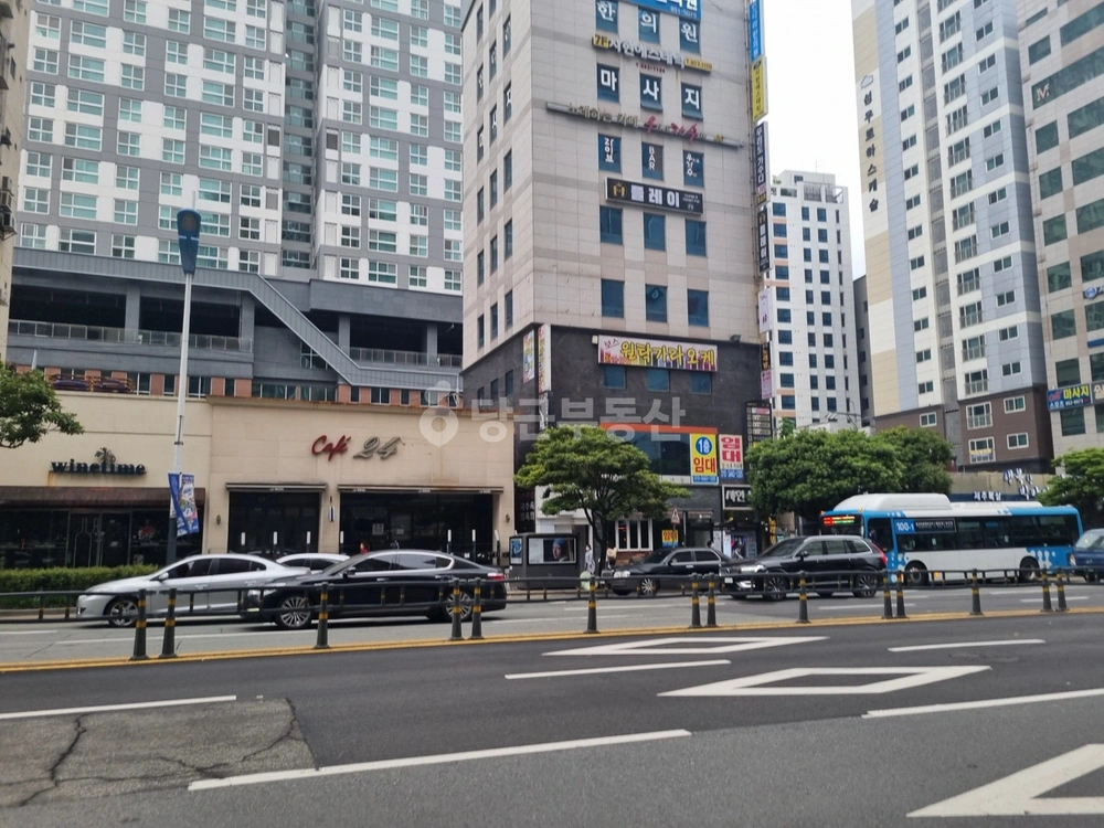 부산광역시 연제구 연산동 상가 사진 1