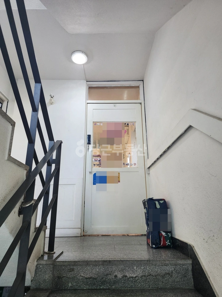 서울특별시 마포구 동교동 상가 사진 1