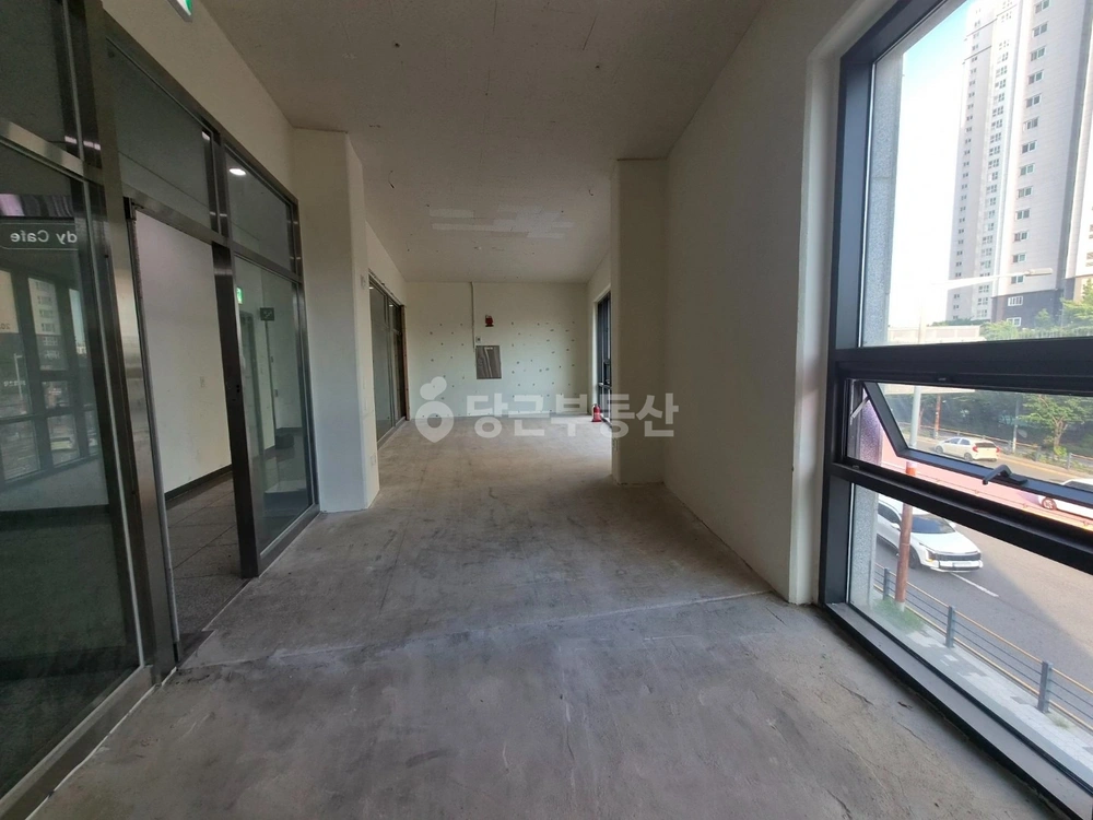 전북특별자치도 군산시 대명동 상가 사진 1
