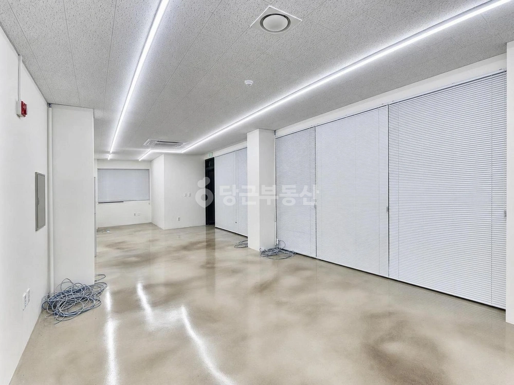 서울특별시 마포구 서교동 상가 사진 1
