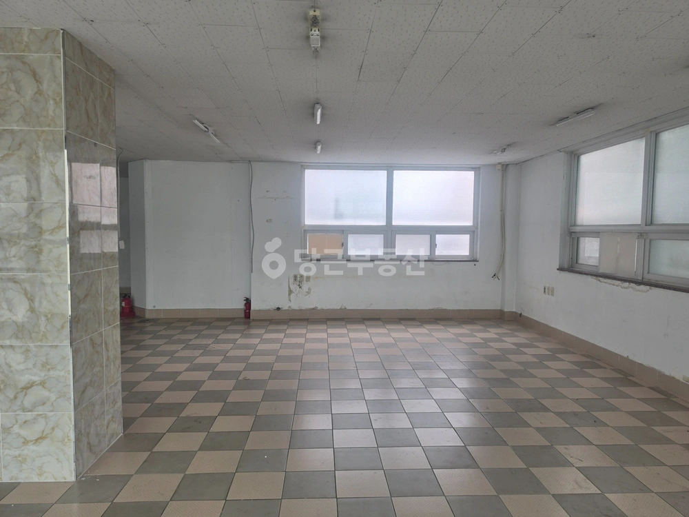 부산광역시 부산진구 범천동 상가 사진 1