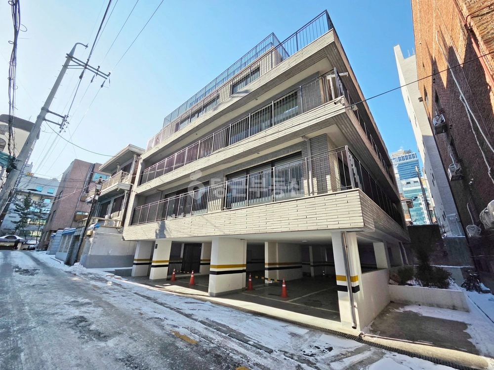 서울특별시 강남구 역삼동 사무실 사진 1
