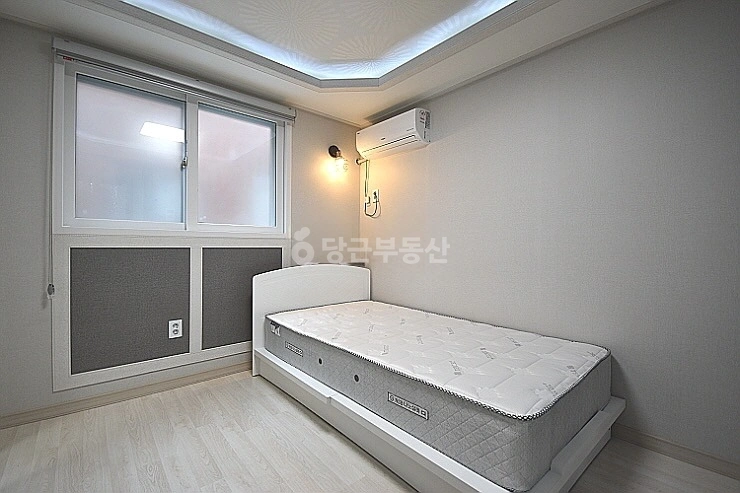 대전광역시 서구 둔산동 원룸 사진 1