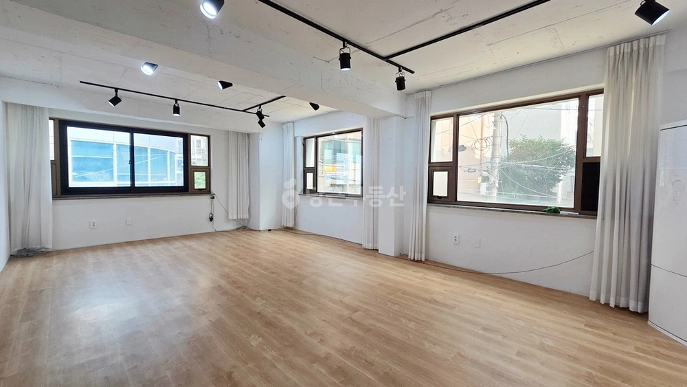 서울특별시 강남구 신사동 사무실 사진 1