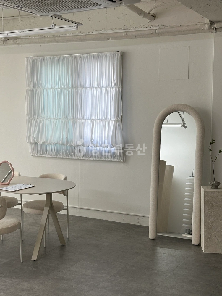 대전광역시 서구 둔산동 상가 사진 1