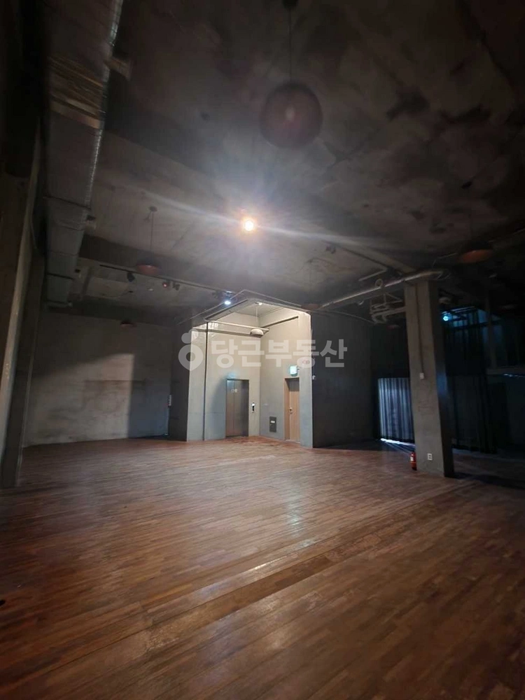 서울특별시 마포구 연남동 상가 사진 1