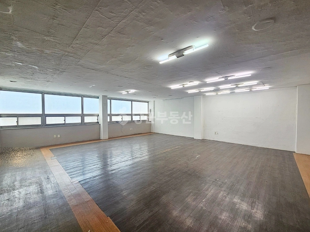 대구광역시 수성구 지산동 상가 사진 1