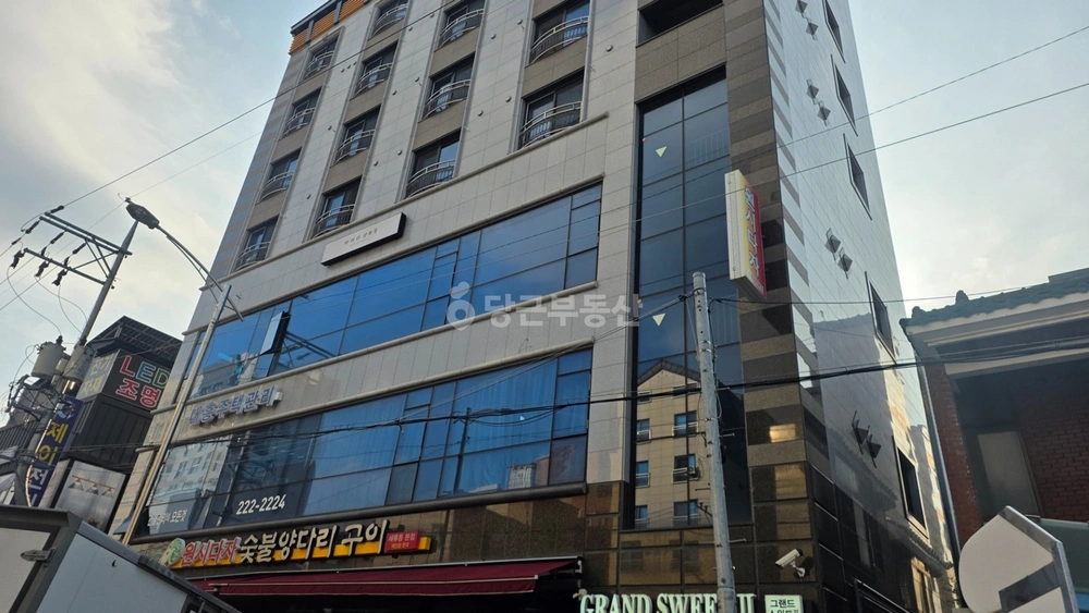 경기도 수원시 권선구 세류동 상가 사진 1