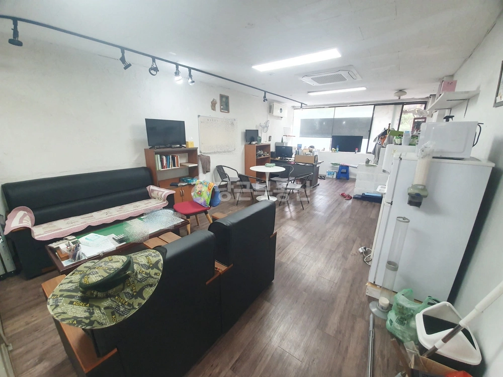 대구광역시 달서구 월성동 상가 사진 1