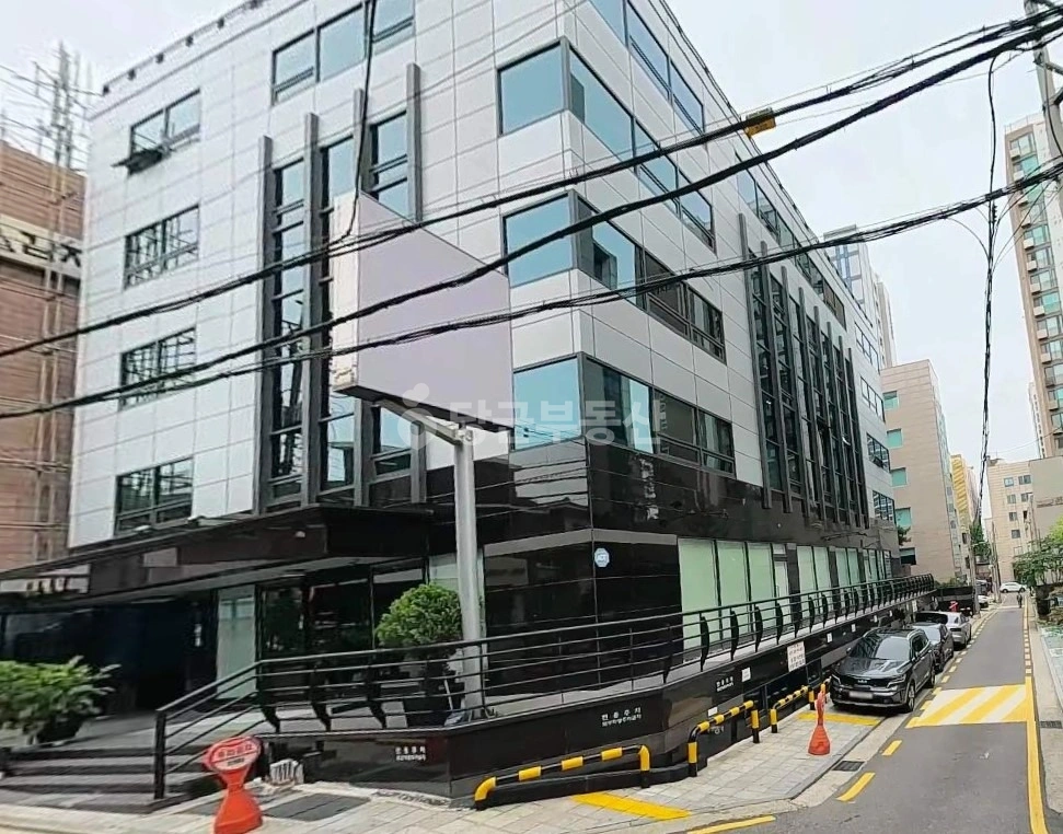 서울특별시 강남구 역삼동 사무실 사진 1