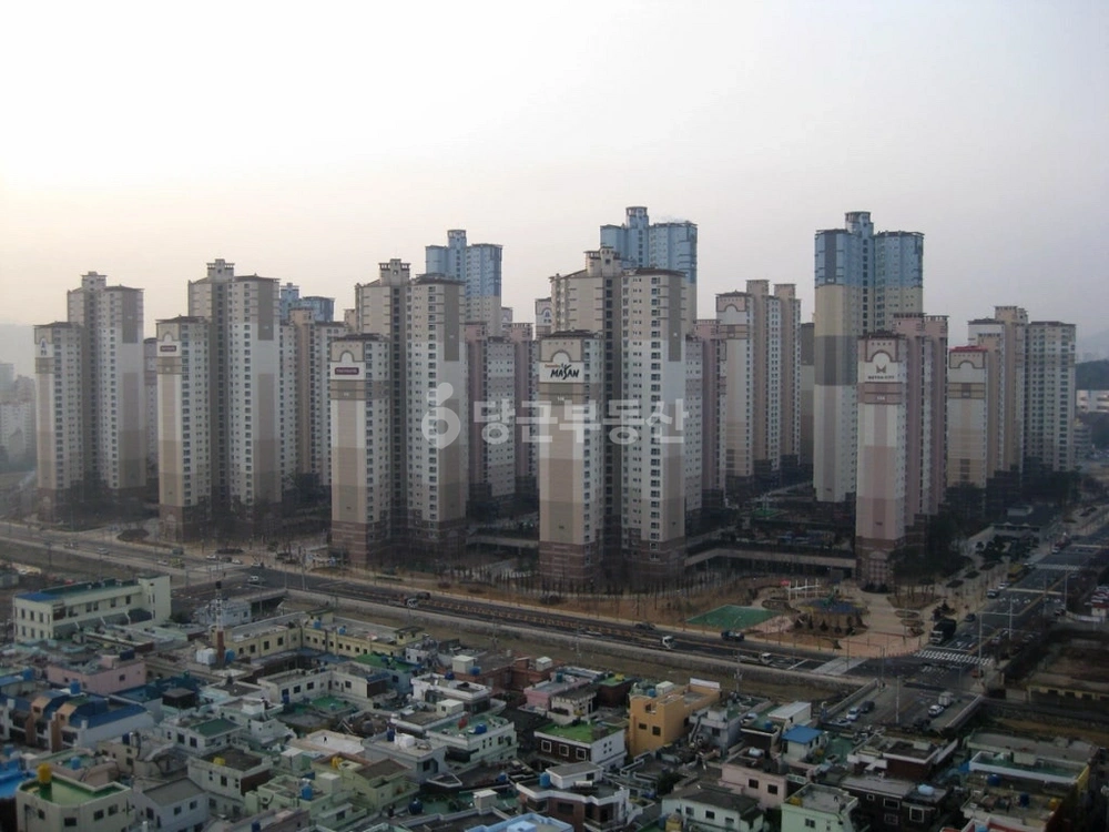 경상남도 창원시 마산회원구 양덕동 아파트 사진 1