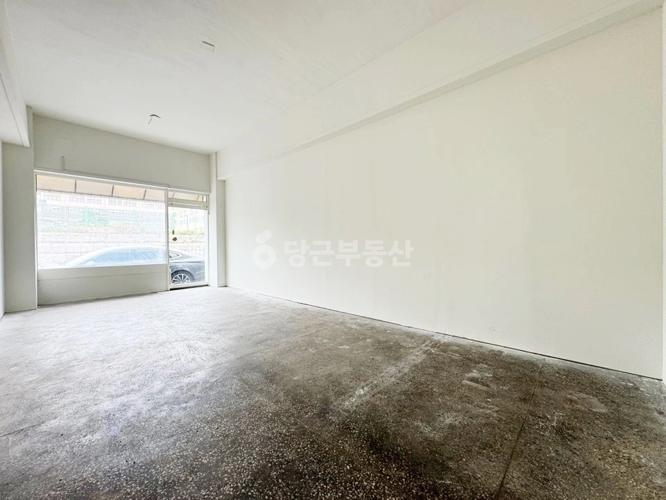 대전광역시 서구 탄방동 상가 사진 1