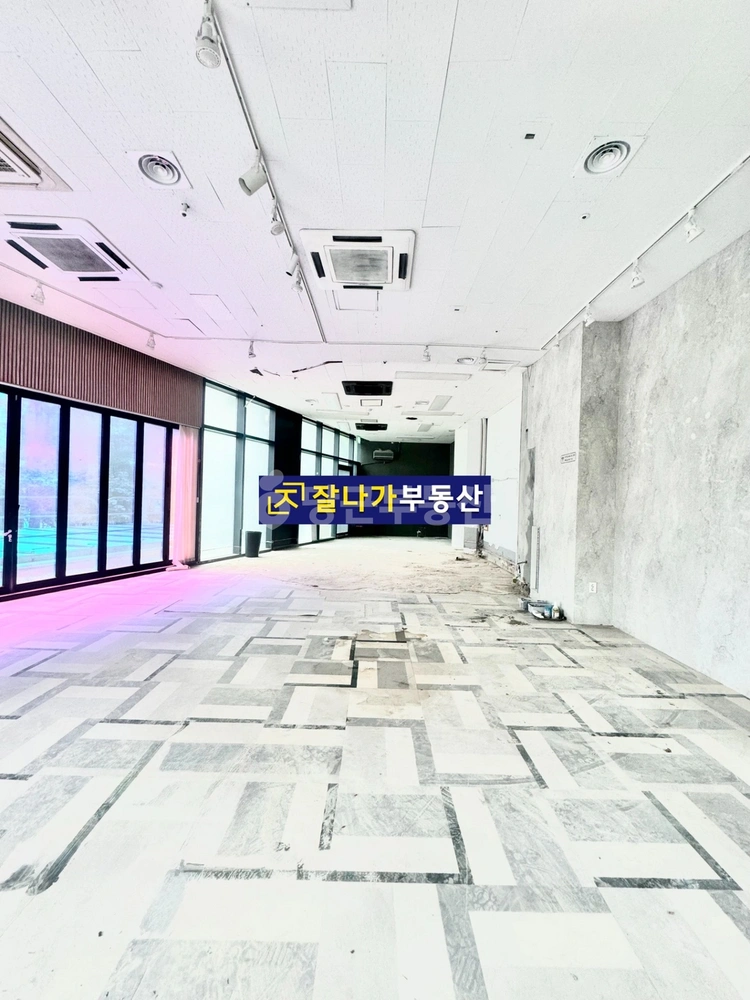 경기도 고양시 일산서구 탄현동 상가 사진 1