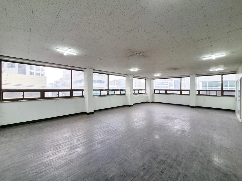 대구광역시 달서구 본동 상가 사진 1