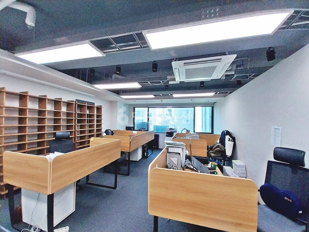 서울특별시 강남구 역삼동 사무실 사진 1