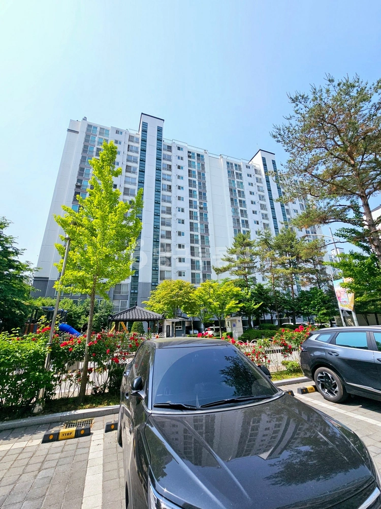 충청남도 천안시 동남구 신부동 아파트 사진 1