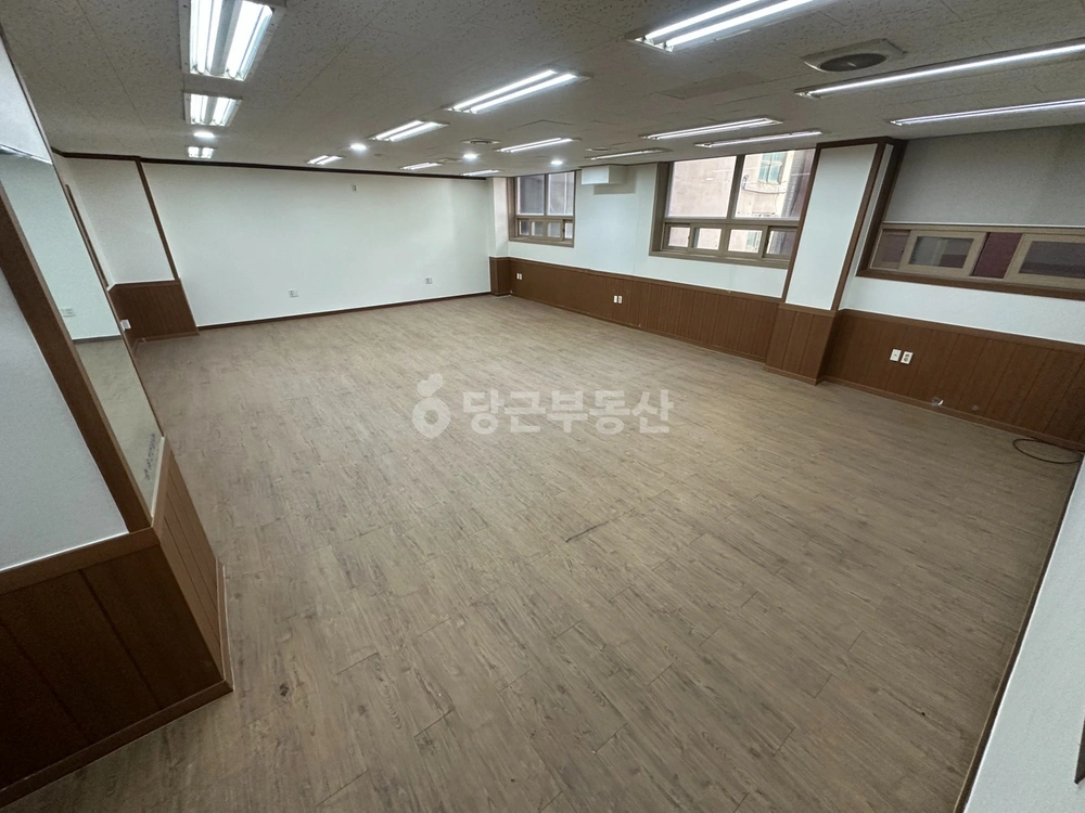 경상남도 창원시 성산구 용호동 상가 사진 1