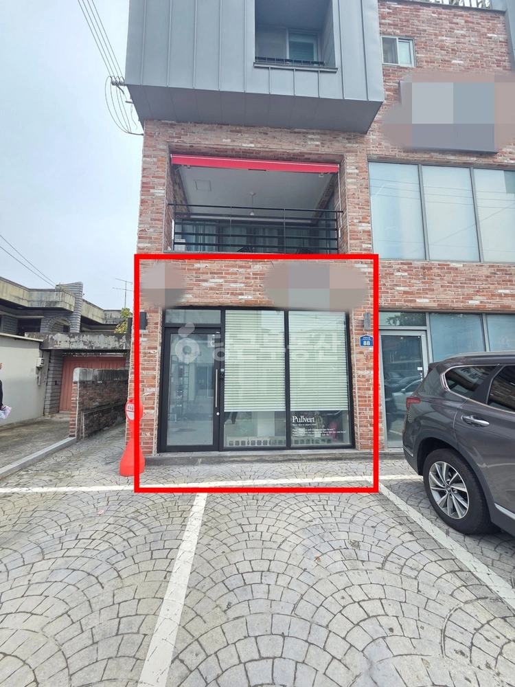대구광역시 수성구 두산동 상가 사진 1