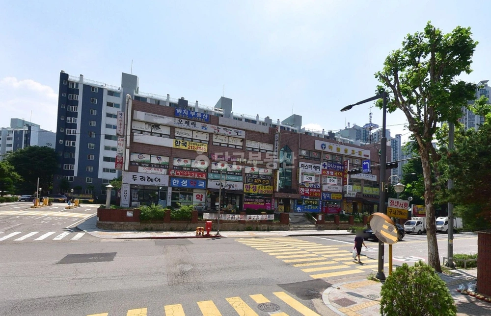 경기도 수원시 영통구 매탄동 상가 사진 1