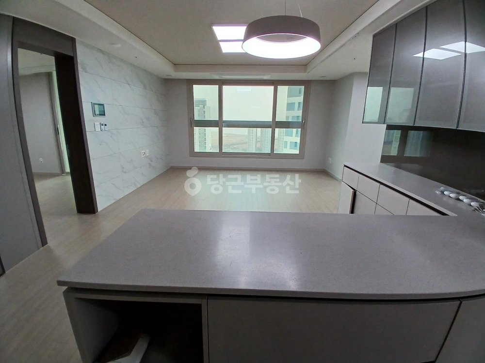 인천광역시 연수구 송도동 아파트 사진 1