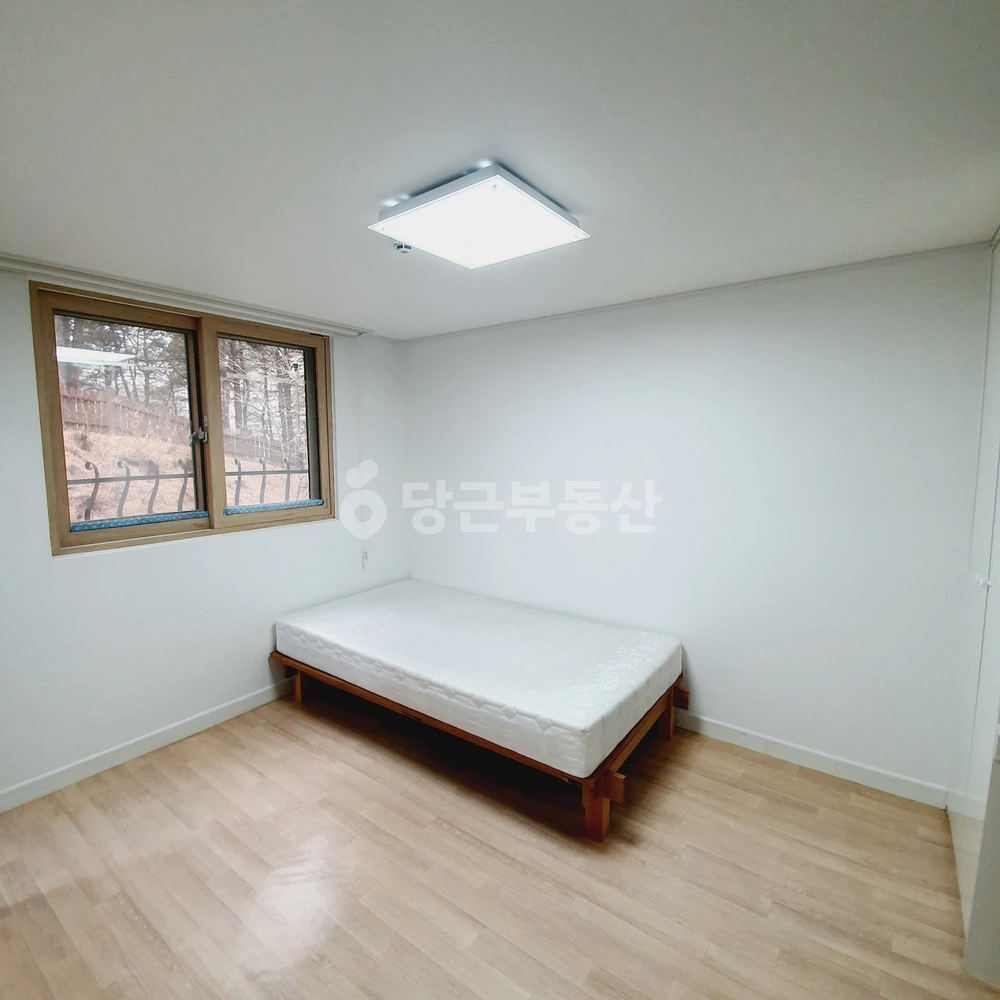 대전광역시 유성구 신성동 원룸 사진 1