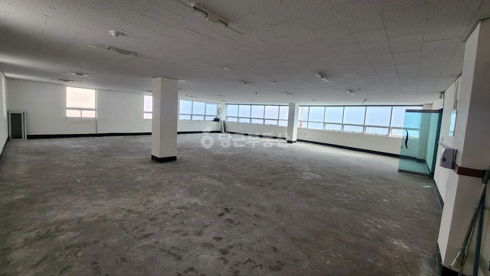 부산광역시 동래구 온천동 상가 사진 1