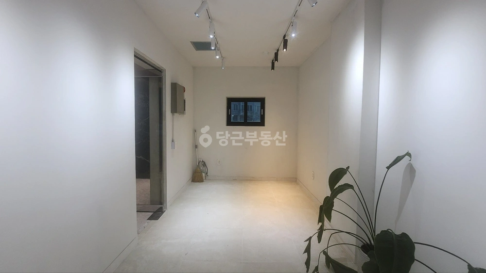 부산광역시 동래구 온천동 상가 사진 1