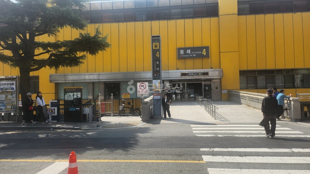 부산광역시 동래구 명륜동 상가 사진 1