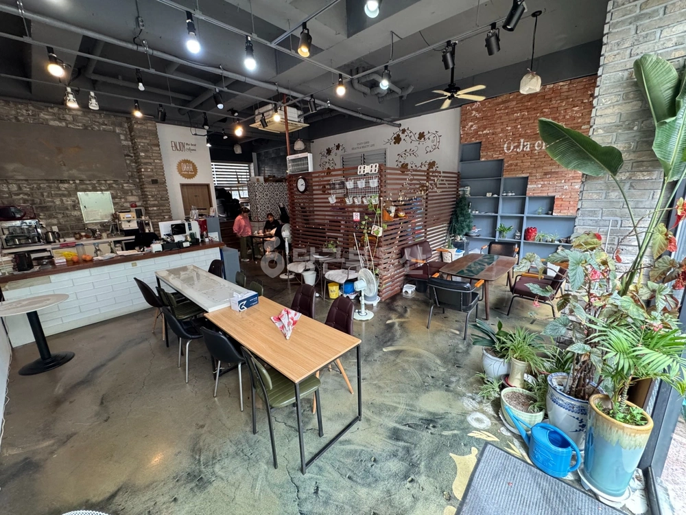 대전광역시 서구 관저동 상가 사진 1