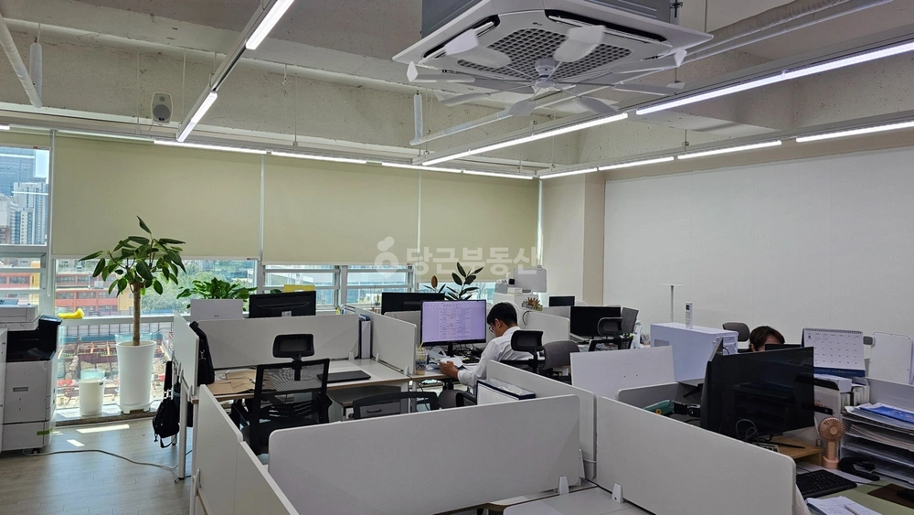 부산광역시 부산진구 전포동 상가 사진 1