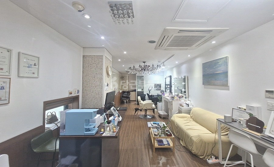 서울특별시 강남구 신사동 상가 사진 1