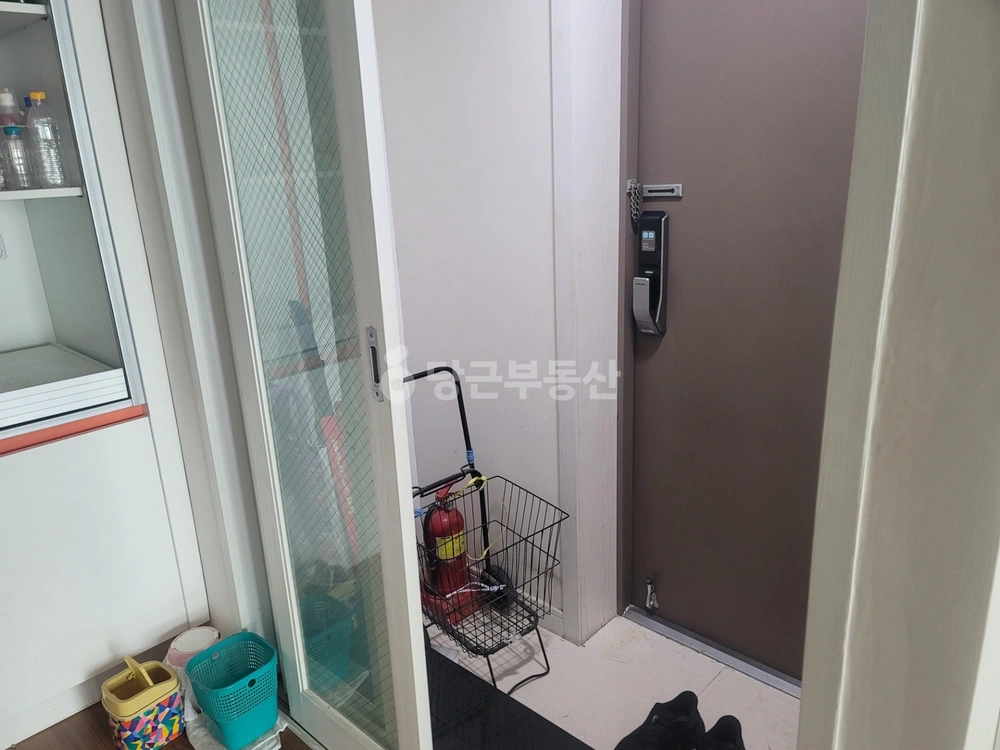 부산광역시 연제구 거제동 아파트 사진 1