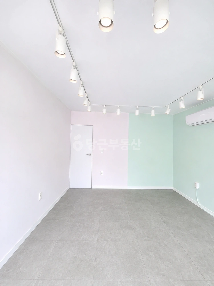 부산광역시 동래구 온천동 상가 사진 1