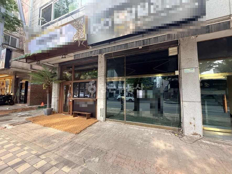 충청남도 천안시 동남구 신부동 상가 사진 1