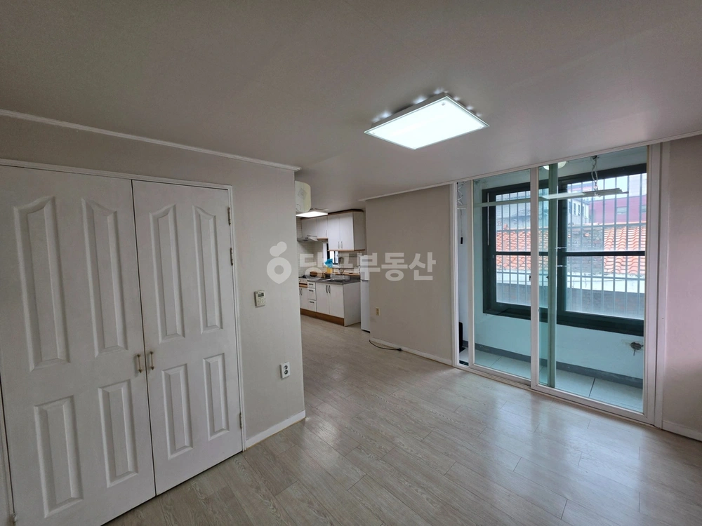 서울특별시 강남구 논현동 원룸 사진 1