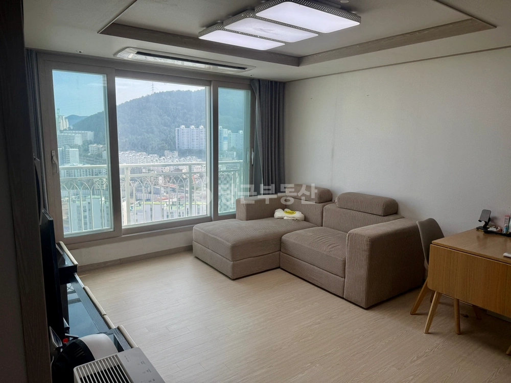 부산광역시 사하구 당리동 아파트 사진 1