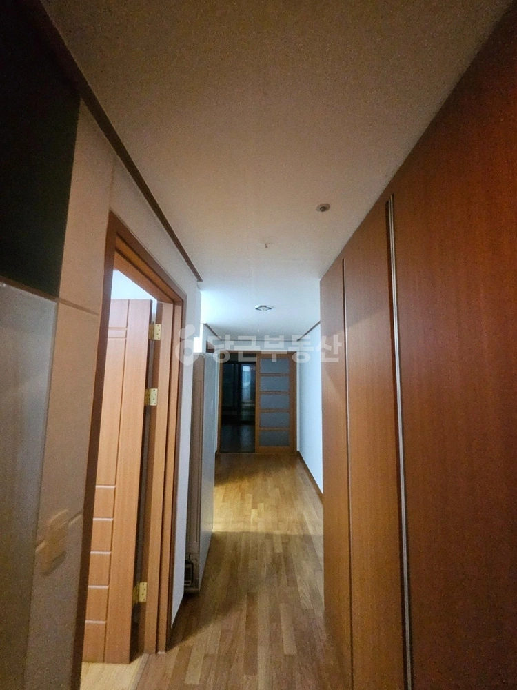 대전광역시 유성구 봉명동 아파트 사진 1