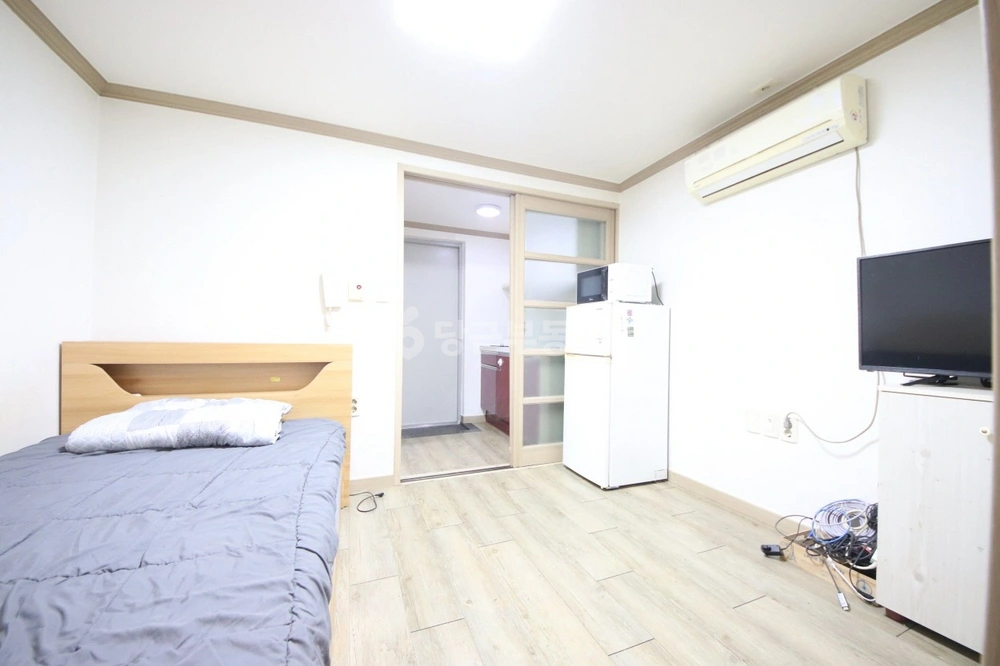 대전광역시 서구 월평동 원룸 사진 1