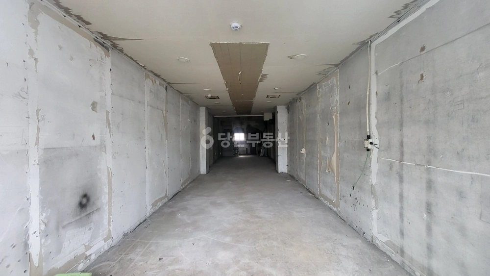 부산광역시 연제구 거제동 상가 사진 1