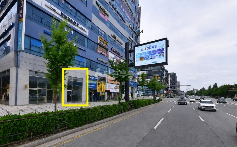 충청남도 천안시 서북구 불당동 상가 사진 1