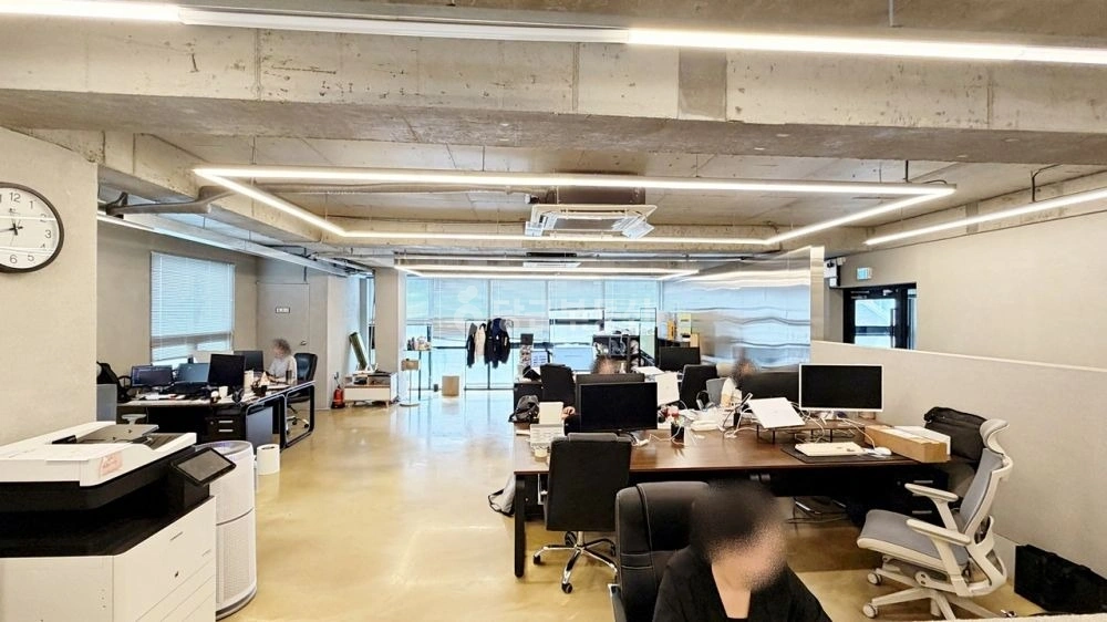 서울특별시 강남구 신사동 사무실 사진 1